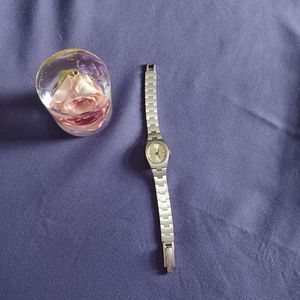 La Marque 17 Jewles wind-up watch 6½" - Working